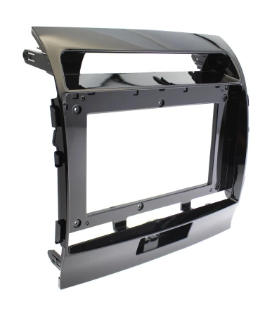 Рамка для установки в Toyota Land Cruiser 200 (2007-2015) MFA матовая