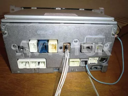 Разьем для подключения USB накопителя к штатным магнитолам Toyota, Suzuki, Pioner с 2010 г.