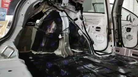 StP Bimast Bomb Premium (0.75 x 0.47) вибропоглощающий материал