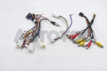 Штатная магнитола Tesla Toyota Land Cruiser 200 (2016-2018) CF-3135N