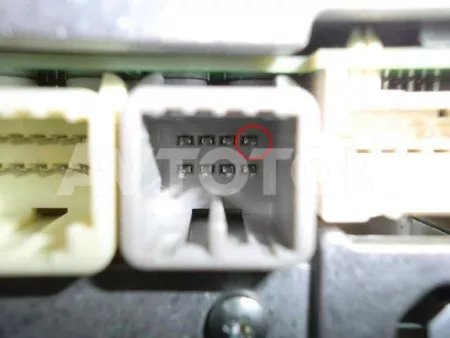 Разьем для подключения USB накопителя к штатным магнитолам Toyota, Suzuki, Pioner с 2010 г.