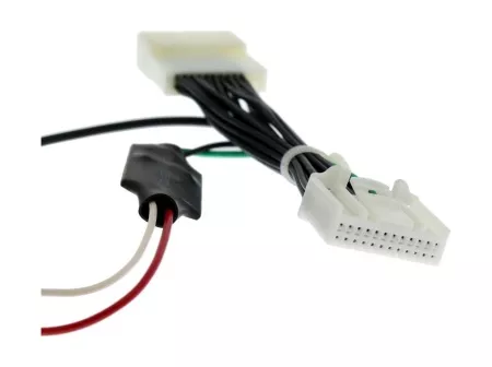 Адаптер для подключения видеокамеры к штатной магнитоле Toyota 2014 + (24 pin) BCUS4EP